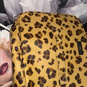 🤎 🫦 🤎 • 🐕 SCOUT x On-The-Go Vibes 🤎 🫦 🤎 • 🐕